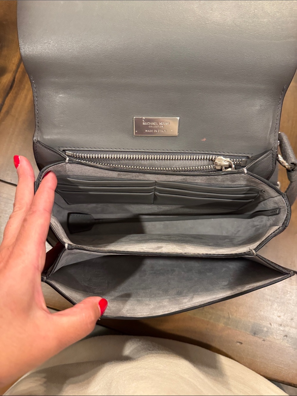 Michael Kors Gray purse with silver Hardware - Picture 4 of 5